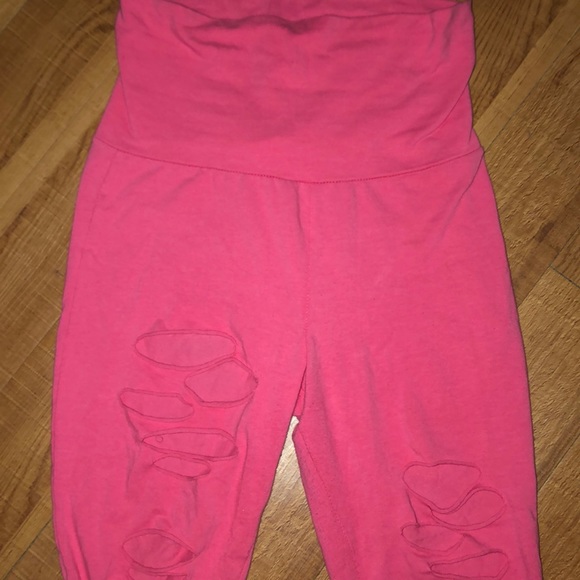 Pink Ripped Crop Top & Capri Set - Picture 3 of 4